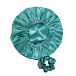 SOMOS-CHICAS-GORRO-DE-SEDA-TURQUESA-C.-SCRUNCHIE.jpg