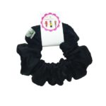 Somos-Chicas-Scrunchie-Gamuzada-Color-Negro.jpg